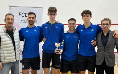 L'equip del CTS guanyador del torneig | Federació Catalana d'esquaix